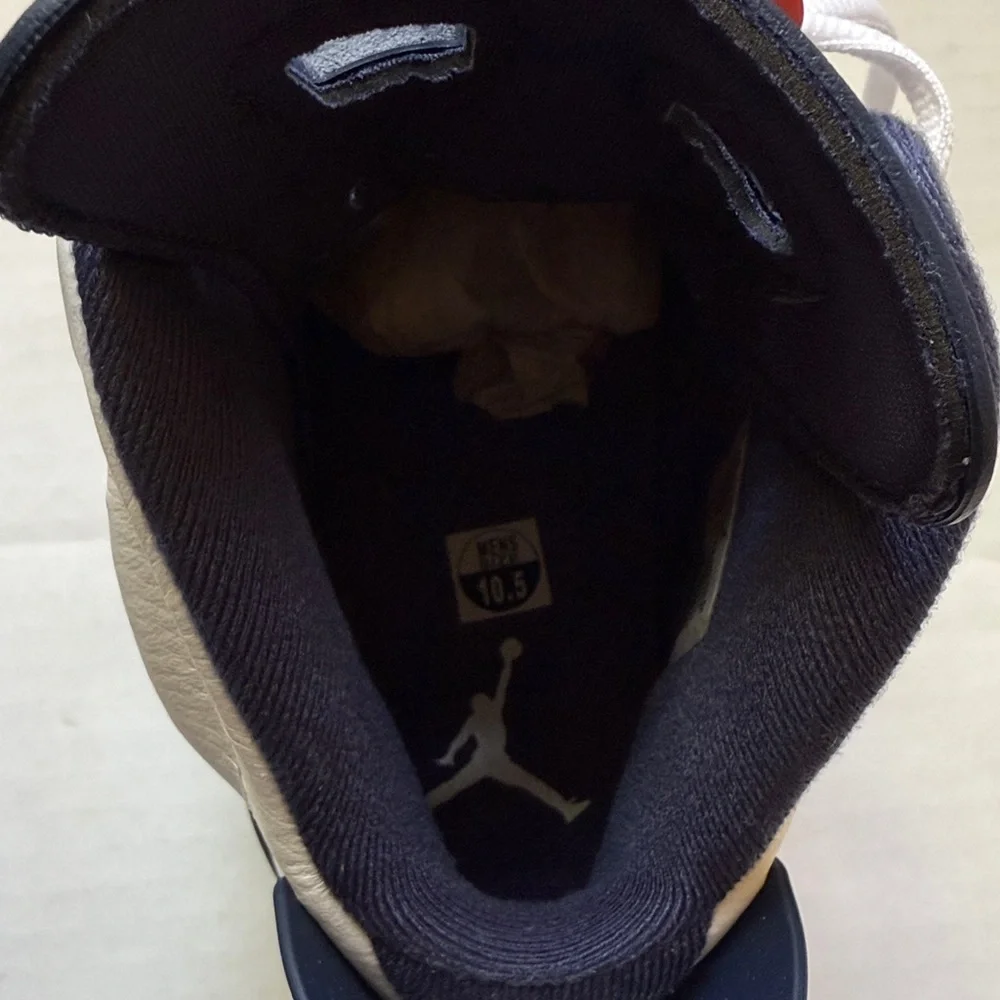 Air Jordan 6 Retro/AUTHENTIC 

Men size 10.5

Blue, White and Red - Picture 7 of 14